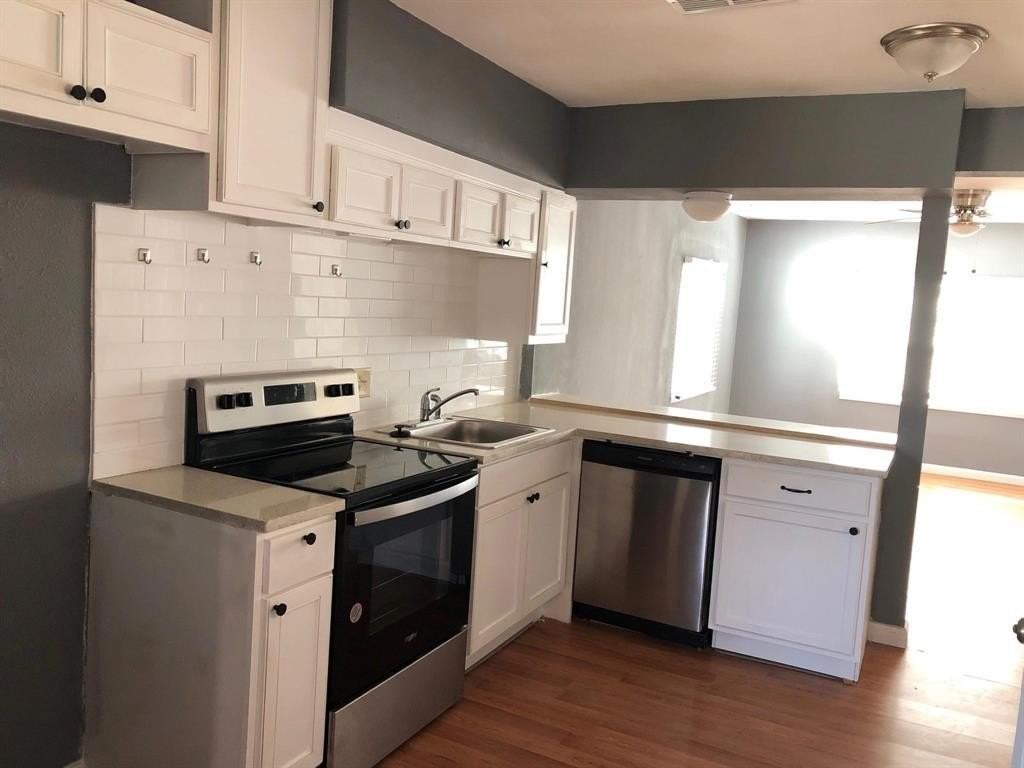 620 E Sears St - Photo 6 of 19