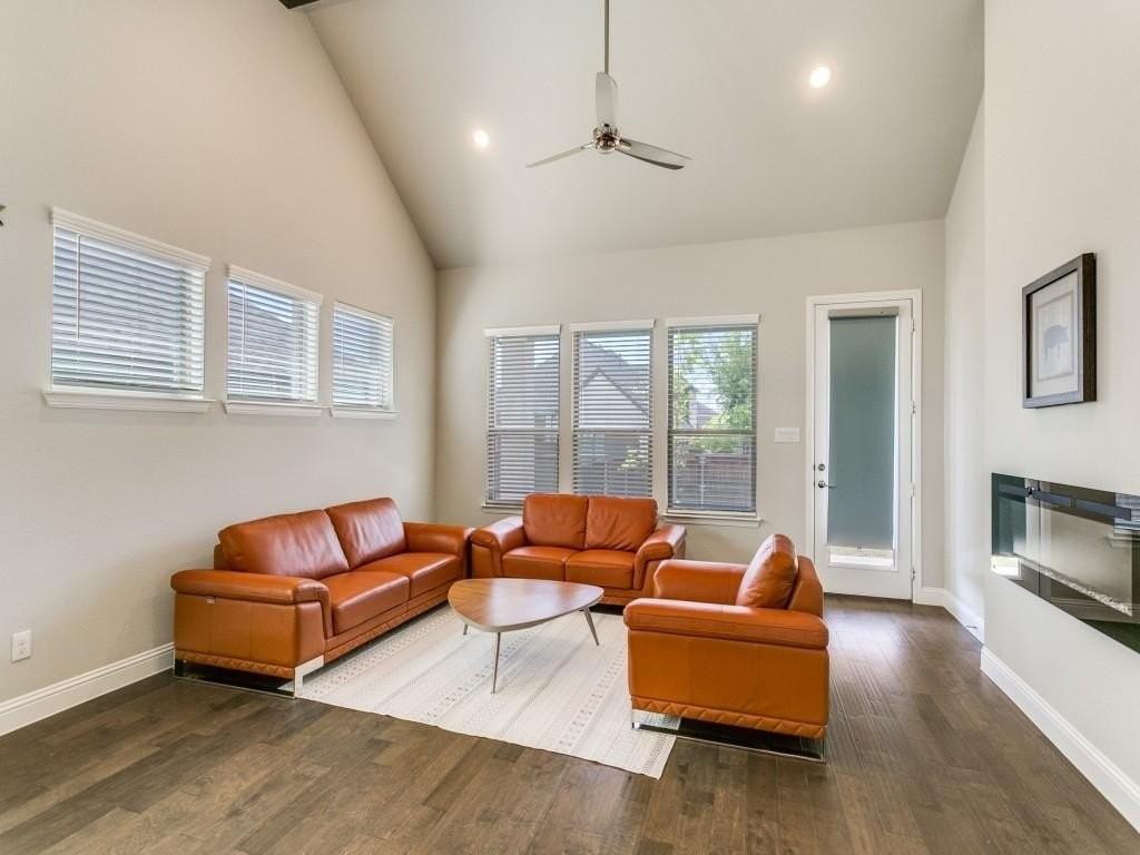 8443 Wild Rye Rd - Photo 4 of 26