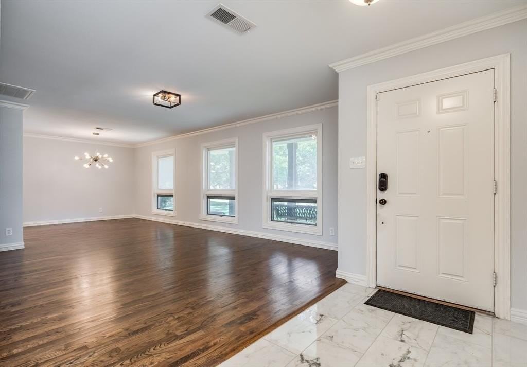 3734 Crown Shore Dr - Photo 2 of 29