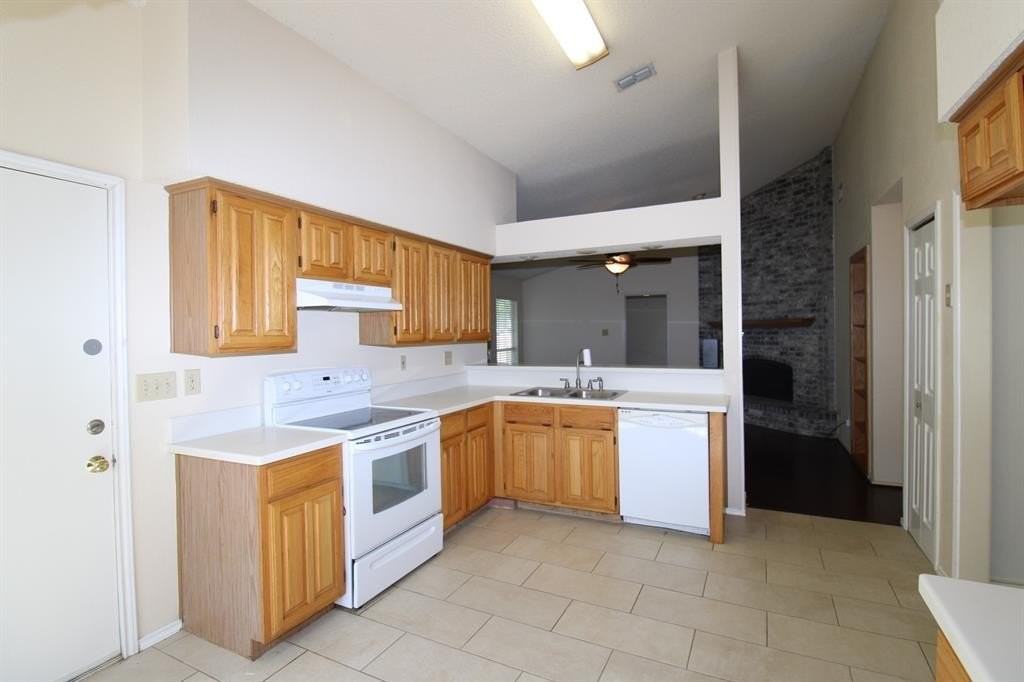 4410 San Mateo Ln - Photo 4 of 29