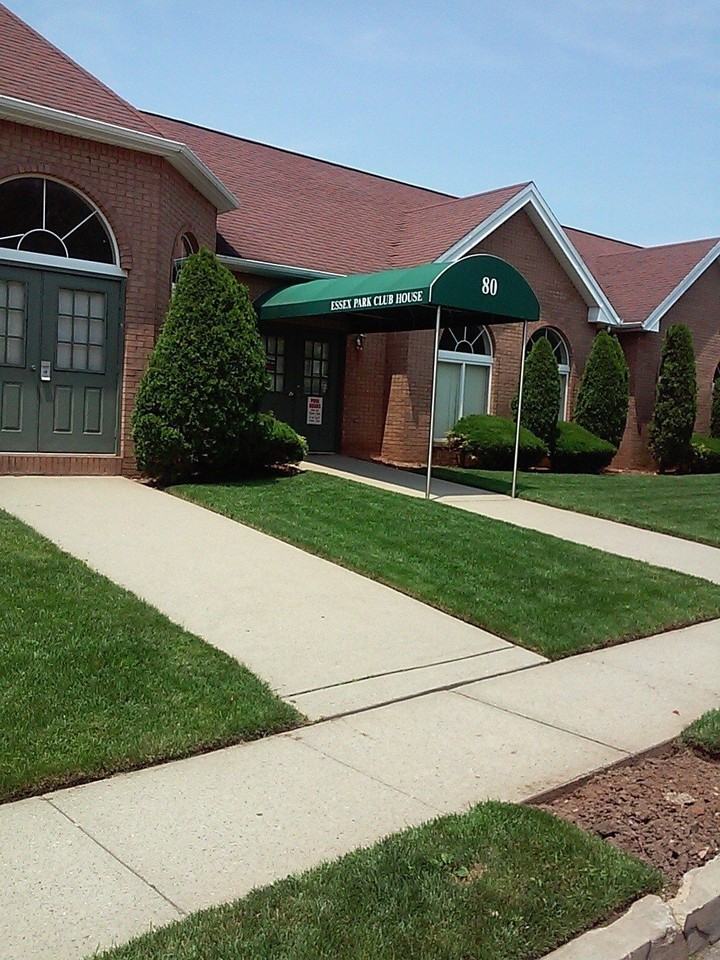 171 Wellington Ct #3A - Photo 2 of 13