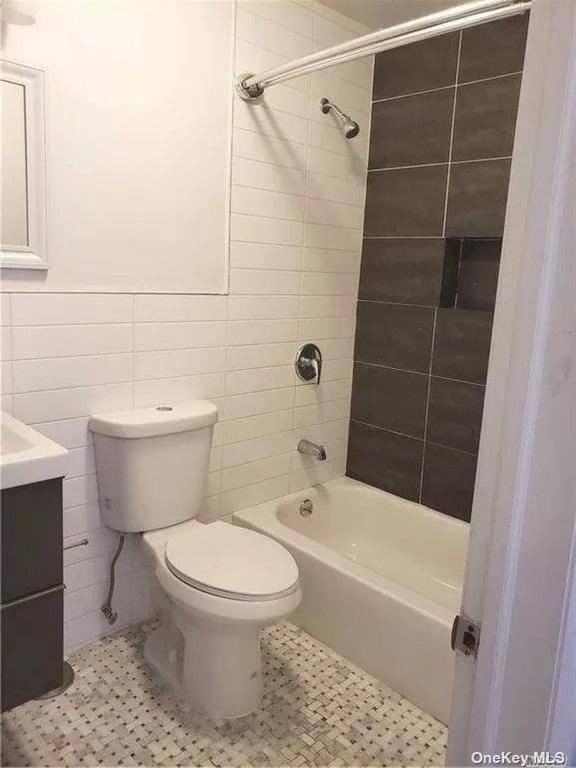 949 E 89th St - Photo 3 of 3