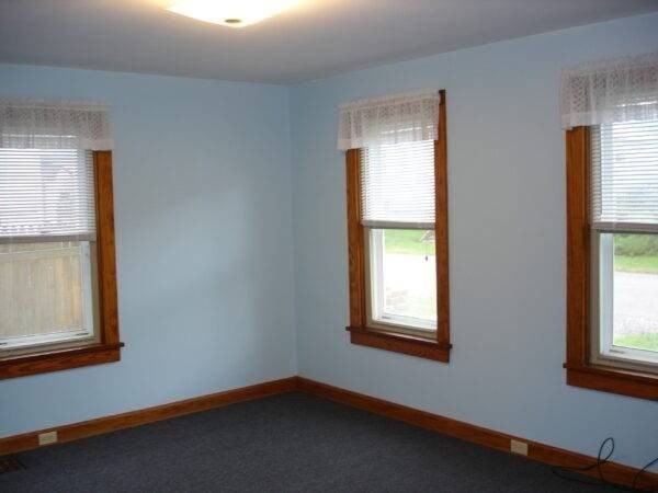 525 29th NW St - Photo 6 of 11