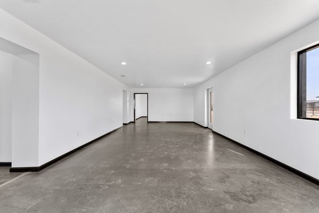 1857 N Fortune 500 - Photo 4 of 27