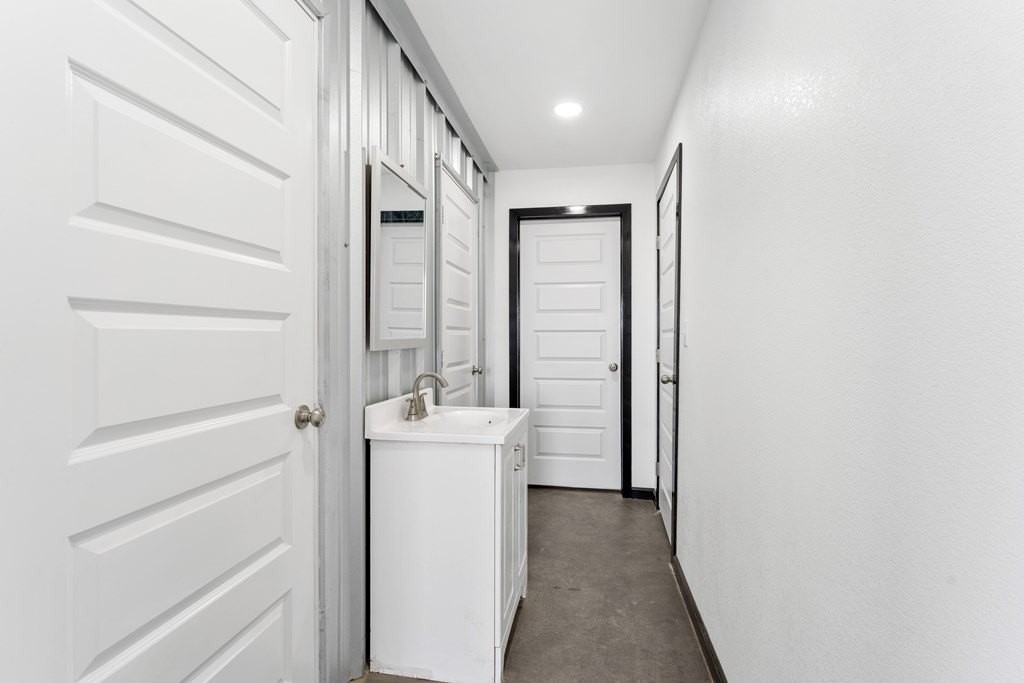 1857 N Fortune 500 - Photo 7 of 27