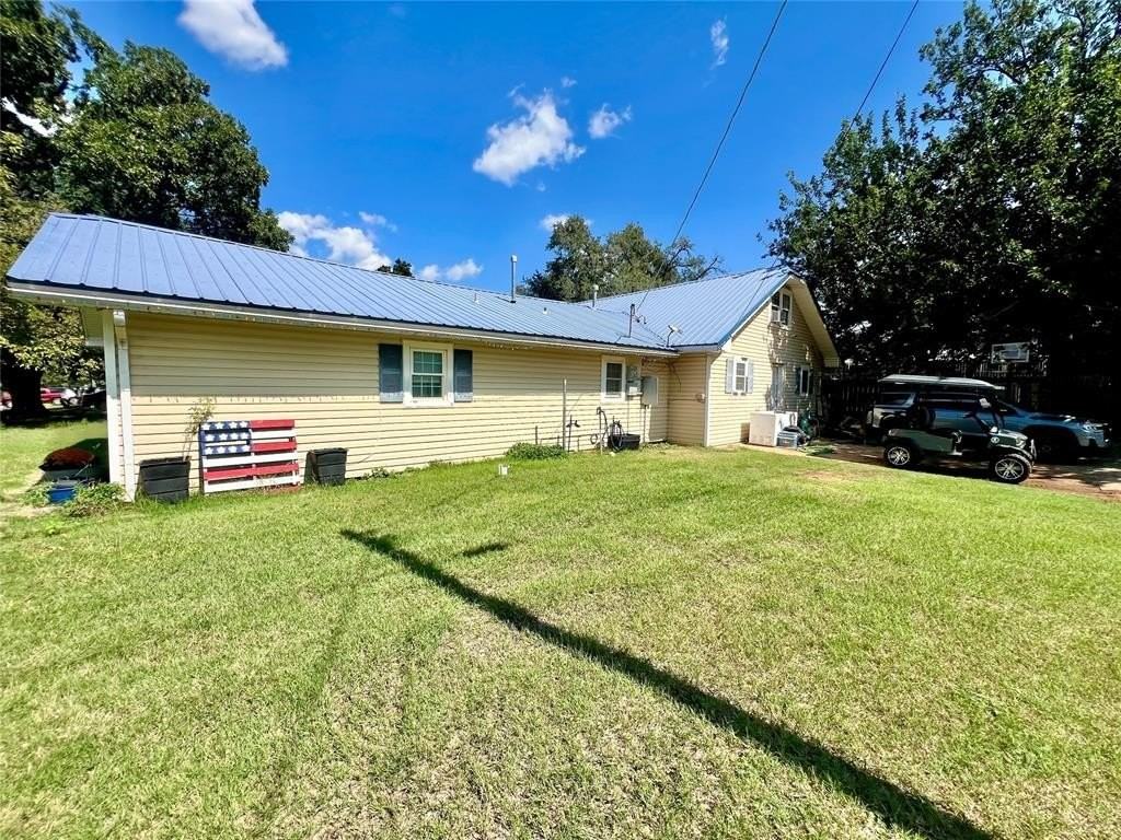 408 S 5th St - Photo 2 of 21