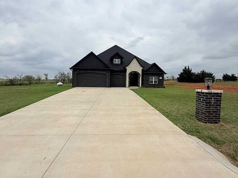 2276 County Road 1333 - Photo 3 of 39