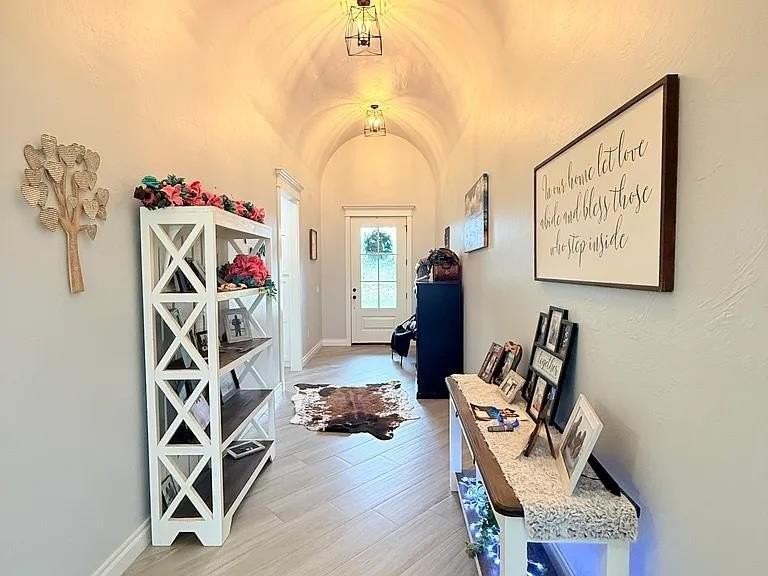 2276 County Road 1333 - Photo 6 of 39