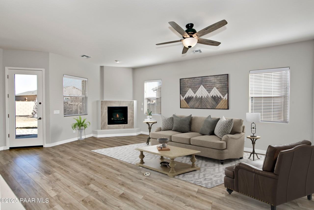 6236 E Stafford St - Photo 7 of 45