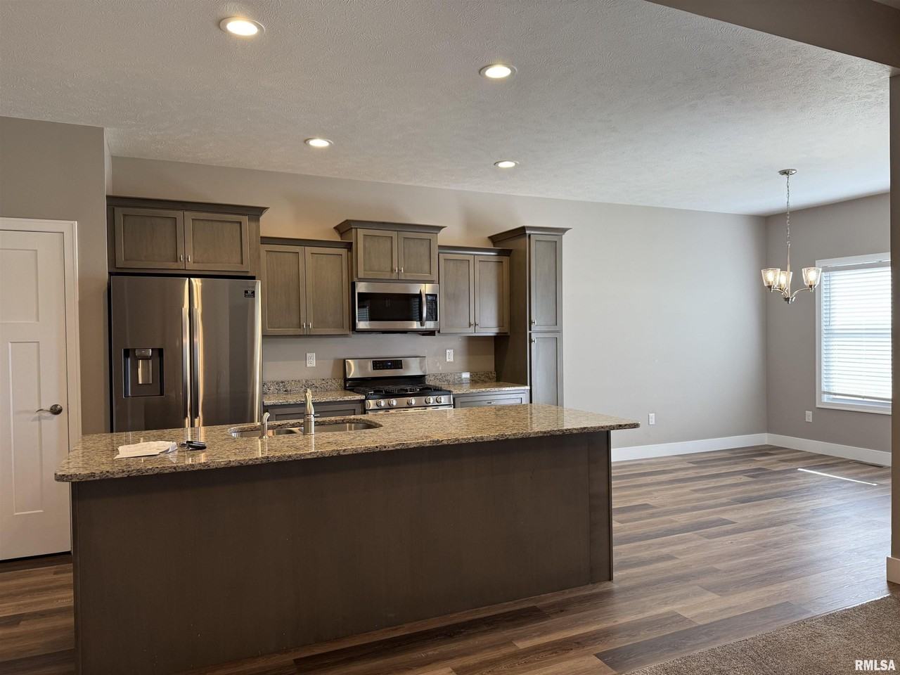 4511 Castle Pines Dr - Photo 6 of 22