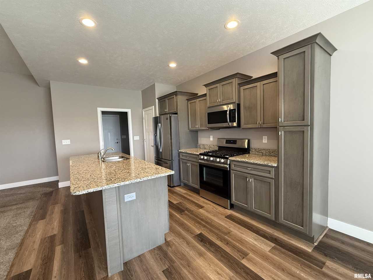 4511 Castle Pines Dr - Photo 7 of 22