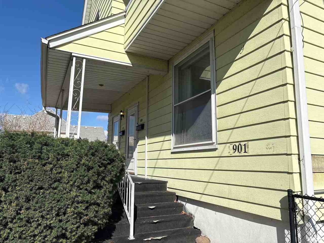 901 Ne Glen Oak Ave Unit 2 - Photo 2 of 19