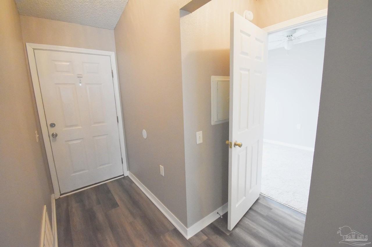 309 Loveland Cir - Photo 7 of 15