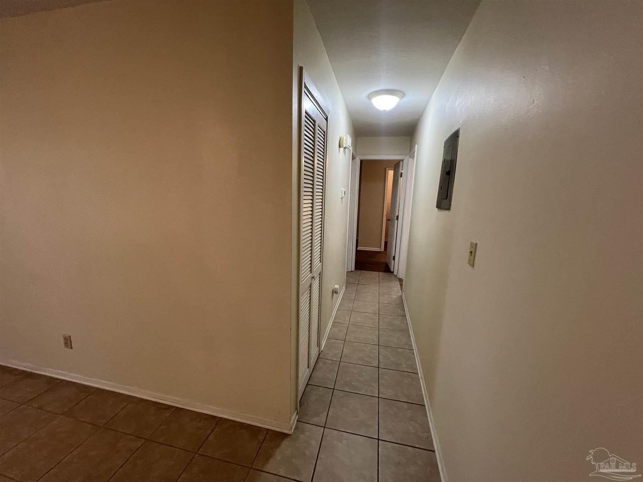 9467 Sunnehanna Blvd - Photo 6 of 18