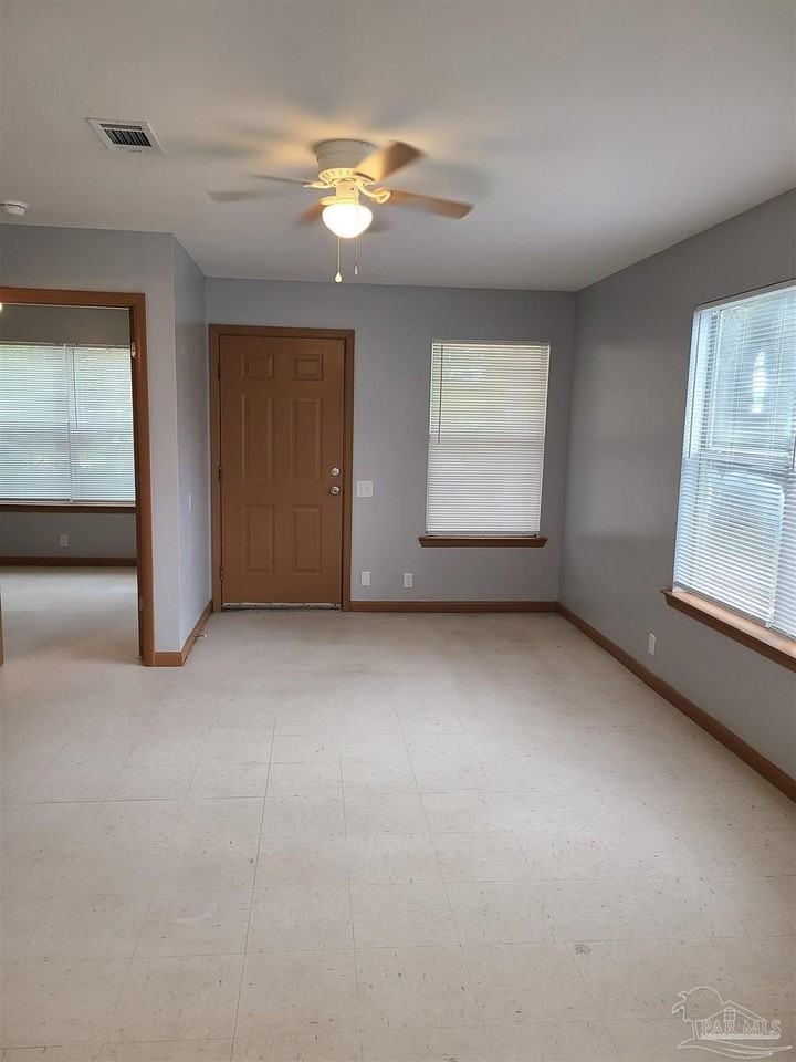 457 S L St Unit B - Photo 3 of 11