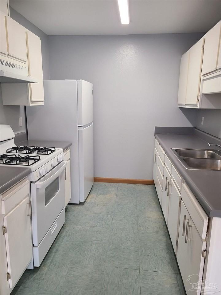 457 S L St Unit B - Photo 4 of 11