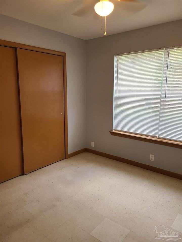 457 S L St Unit B - Photo 7 of 11