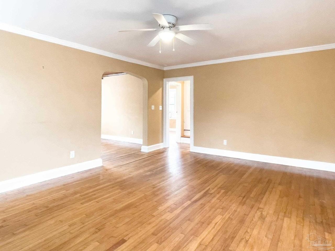 2615 W Jackson St - Photo 7 of 23