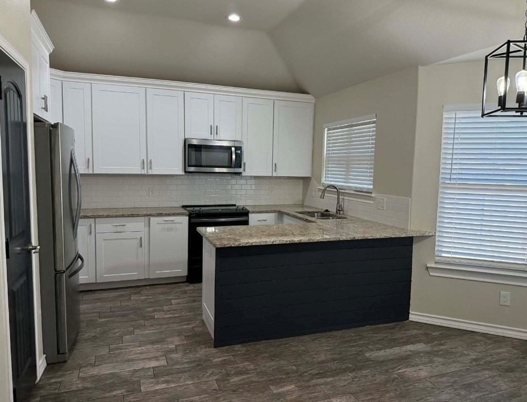 1710 E Scharbauer Dr - Photo 2 of 13