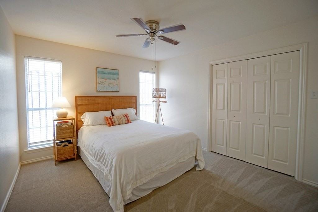 5504 Kingston Dr - Photo 5 of 37