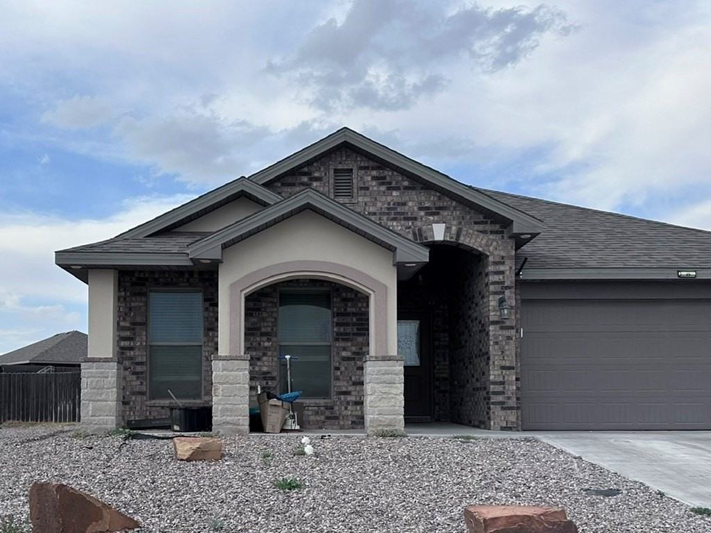 1813 Rattler Ln - Photo 3 of 14