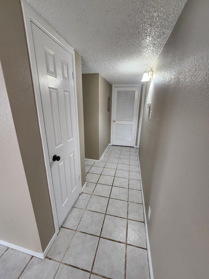 4405 Crockett Ave #A - Photo 7 of 25