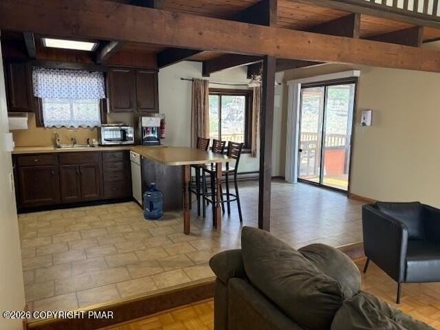 141 Mansfield Ct - Photo 5 of 28