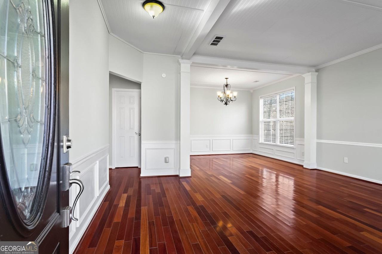 110 Quarrington Ct - Photo 2 of 23