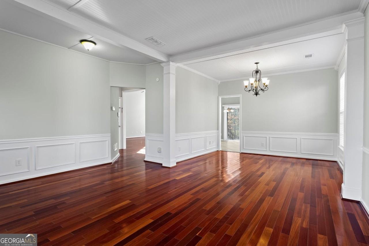 110 Quarrington Ct - Photo 3 of 23