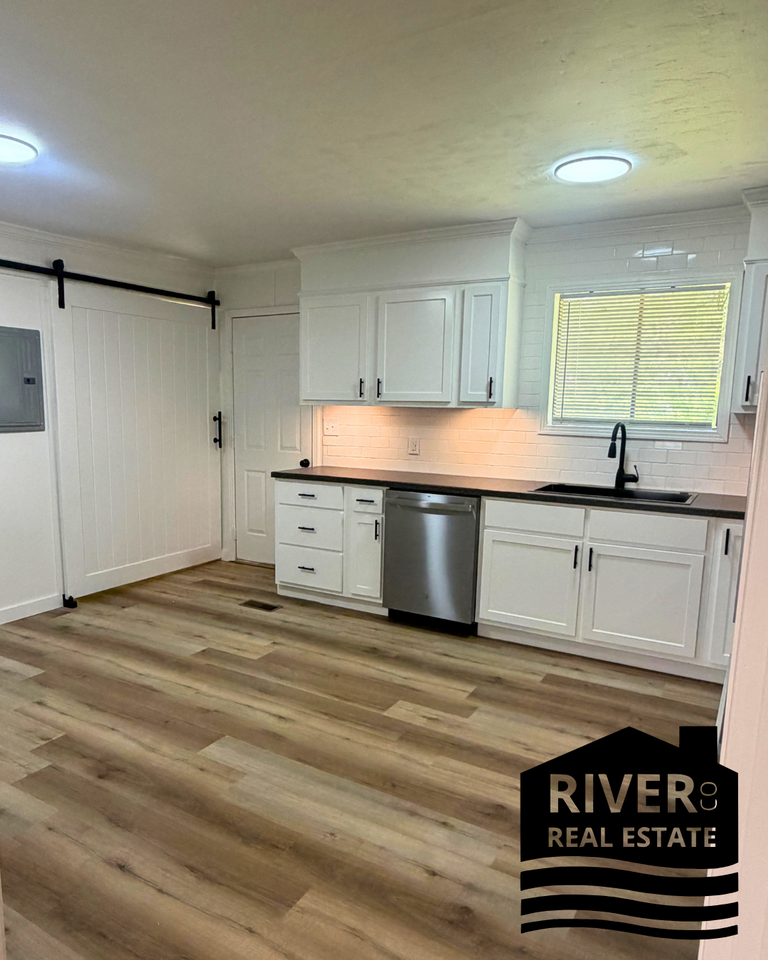 216 Madison Ave #216 - Photo 4 of 15