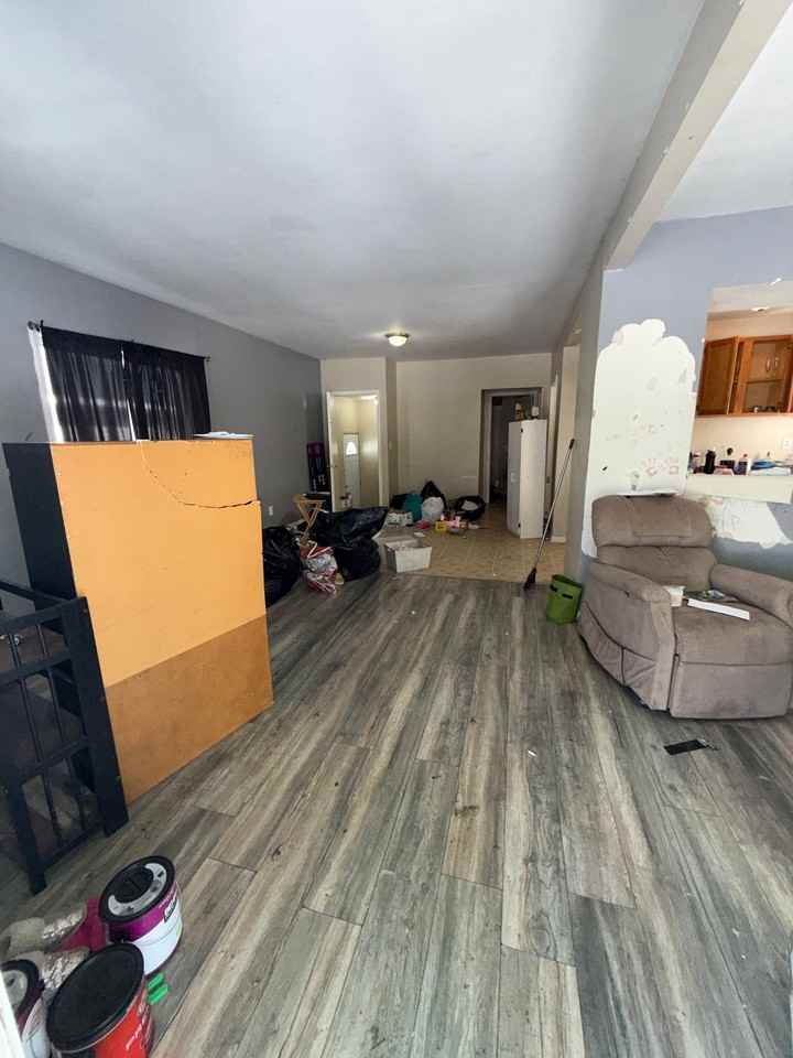 1309 Barney Ave - Photo 2 of 19