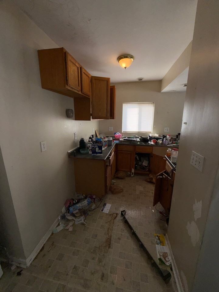 1309 Barney Ave - Photo 6 of 19