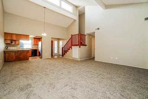 1350 Northview Dr - Photo 3 of 12