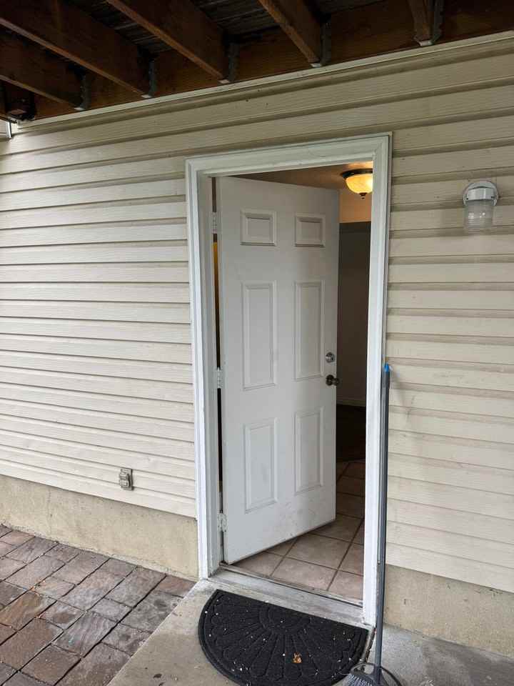 595 Ne #BS - Photo 3 of 16