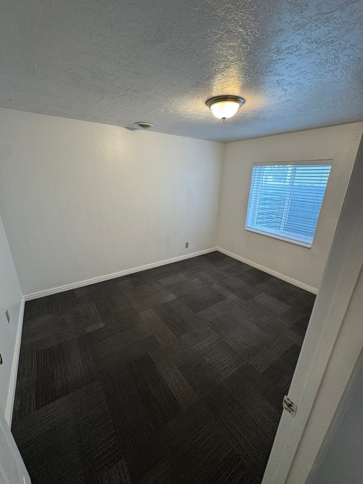 595 Ne #BS - Photo 7 of 16