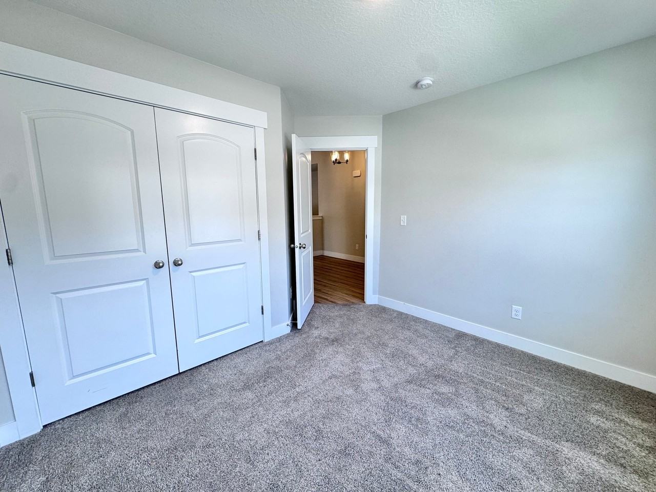 12339 S Remy Rd - Photo 4 of 20