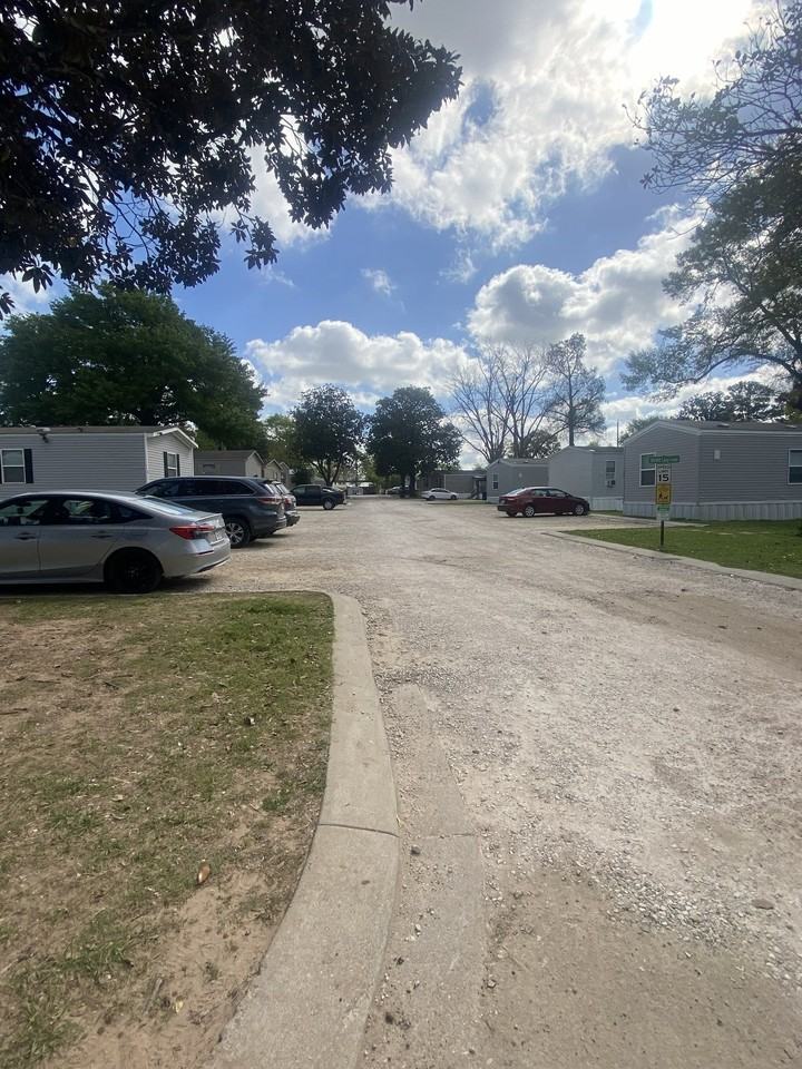 29810 Lazy Ln #1A - Photo 6 of 6