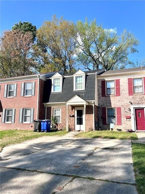 5232 Clover Hill Dr - Photo 4 of 40