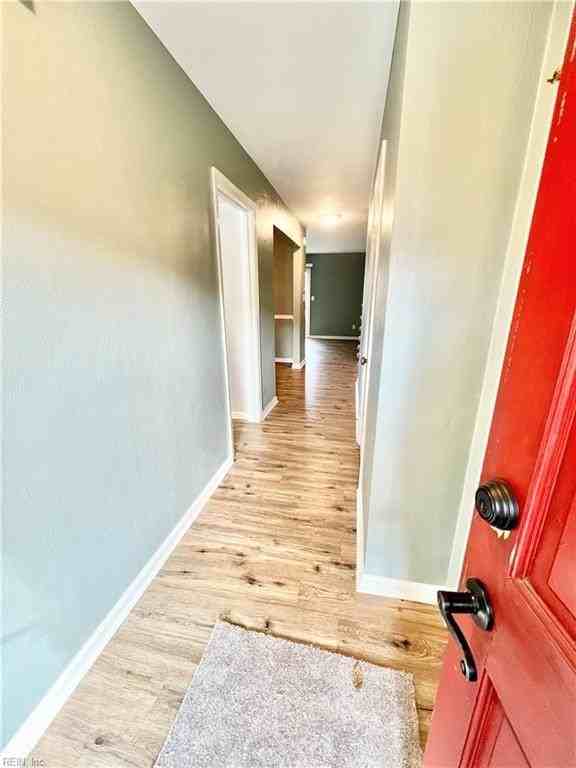 5232 Clover Hill Dr - Photo 5 of 40