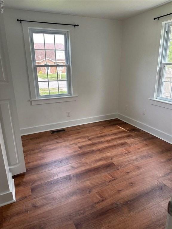 6669 Hudson Ave - Photo 5 of 17