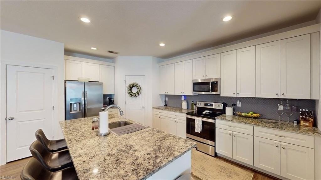 1202 Lanjay Ln - Photo 5 of 28