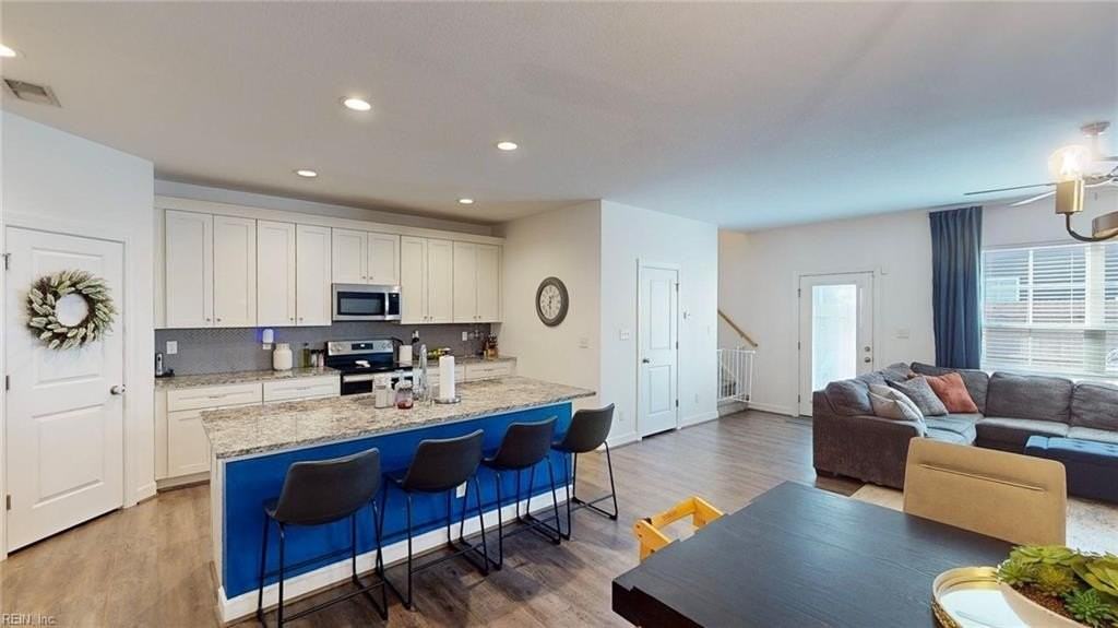 1202 Lanjay Ln - Photo 7 of 28