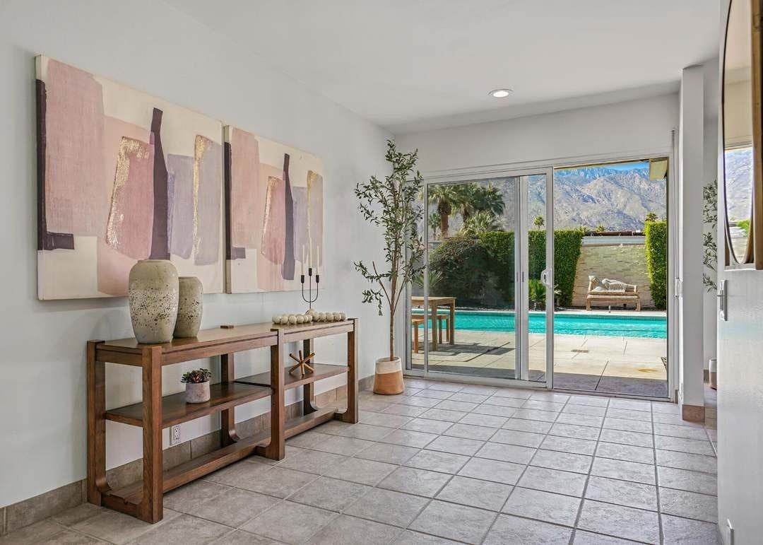 407 North Orchid Tree Lane - Photo 4 of 30