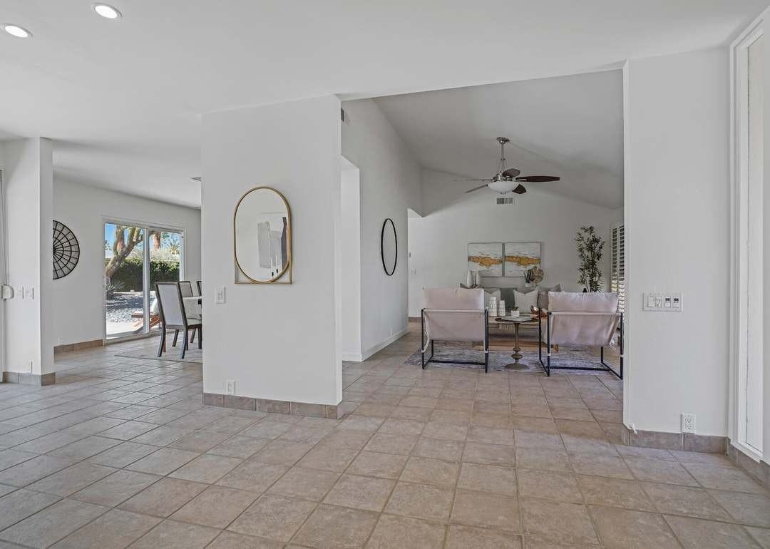 407 North Orchid Tree Lane - Photo 6 of 30