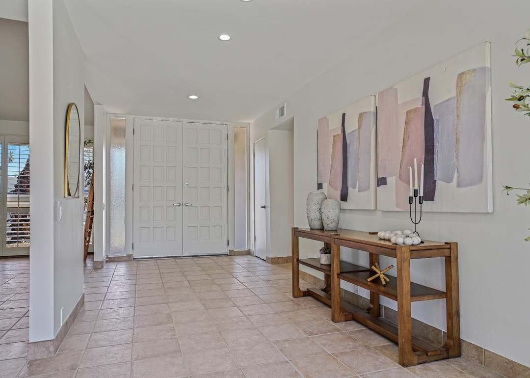 407 North Orchid Tree Lane - Photo 7 of 30