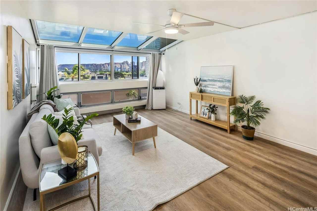 500 University Avenue, Unit 736 - Photo 4 of 17