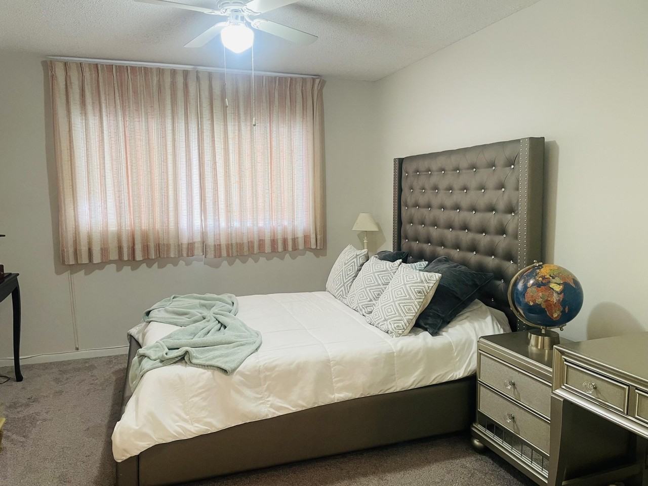 624 Snug Harbor Dr #B7 - Photo 6 of 18