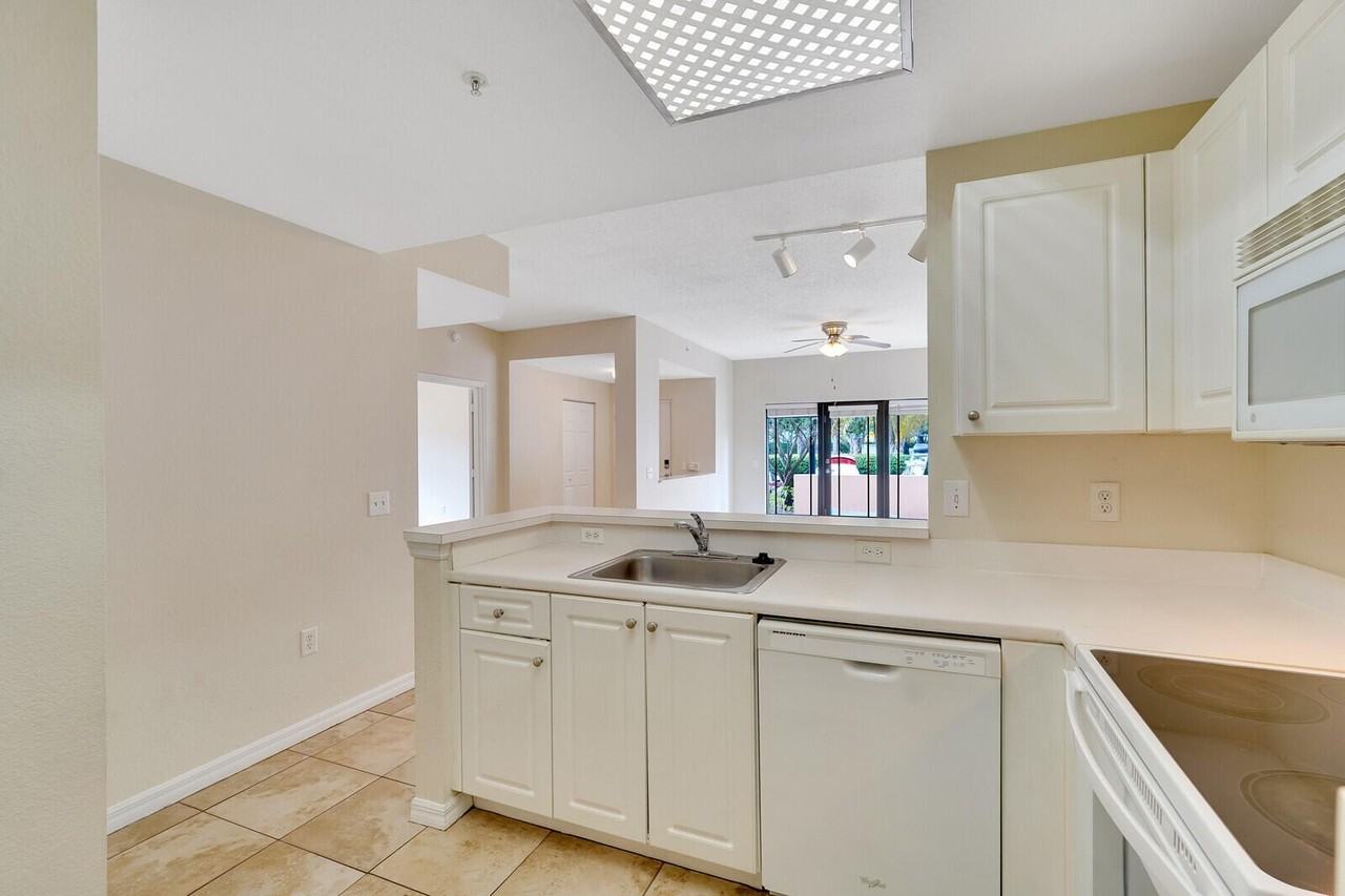 2916 Tuscany Ct #109 - Photo 7 of 31