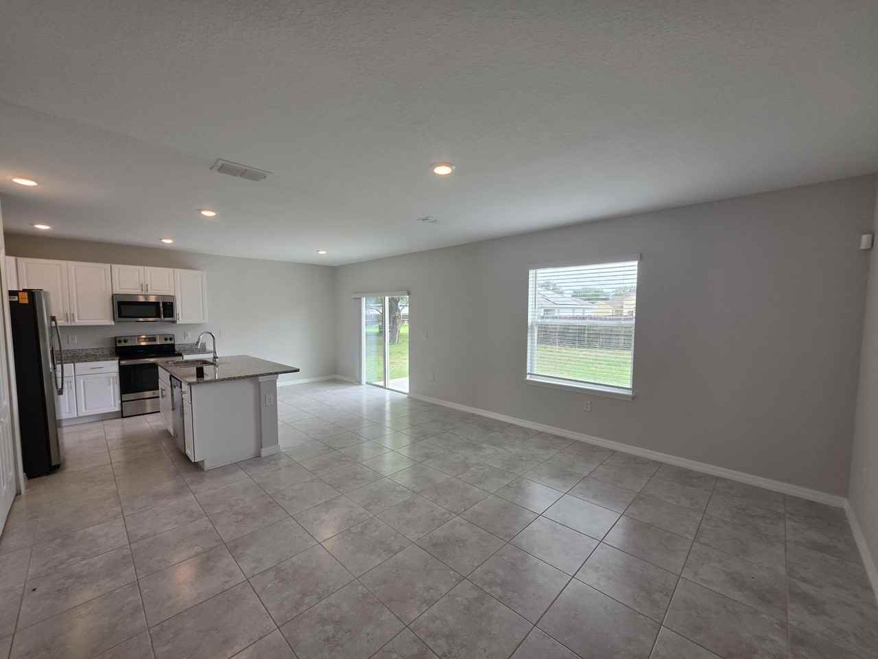 2037 Sw Mcallister Ln - Photo 3 of 14