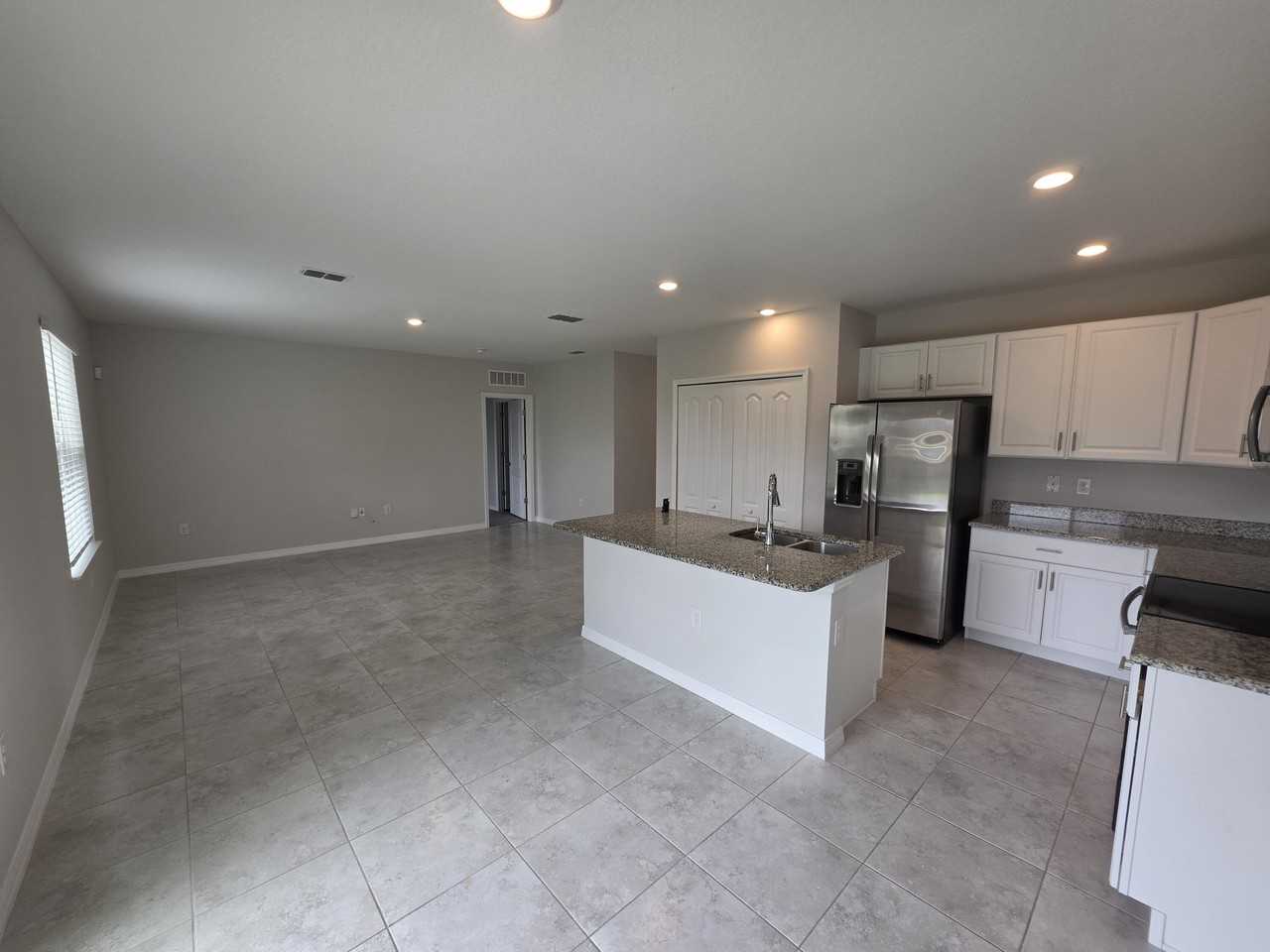 2037 Sw Mcallister Ln - Photo 4 of 14